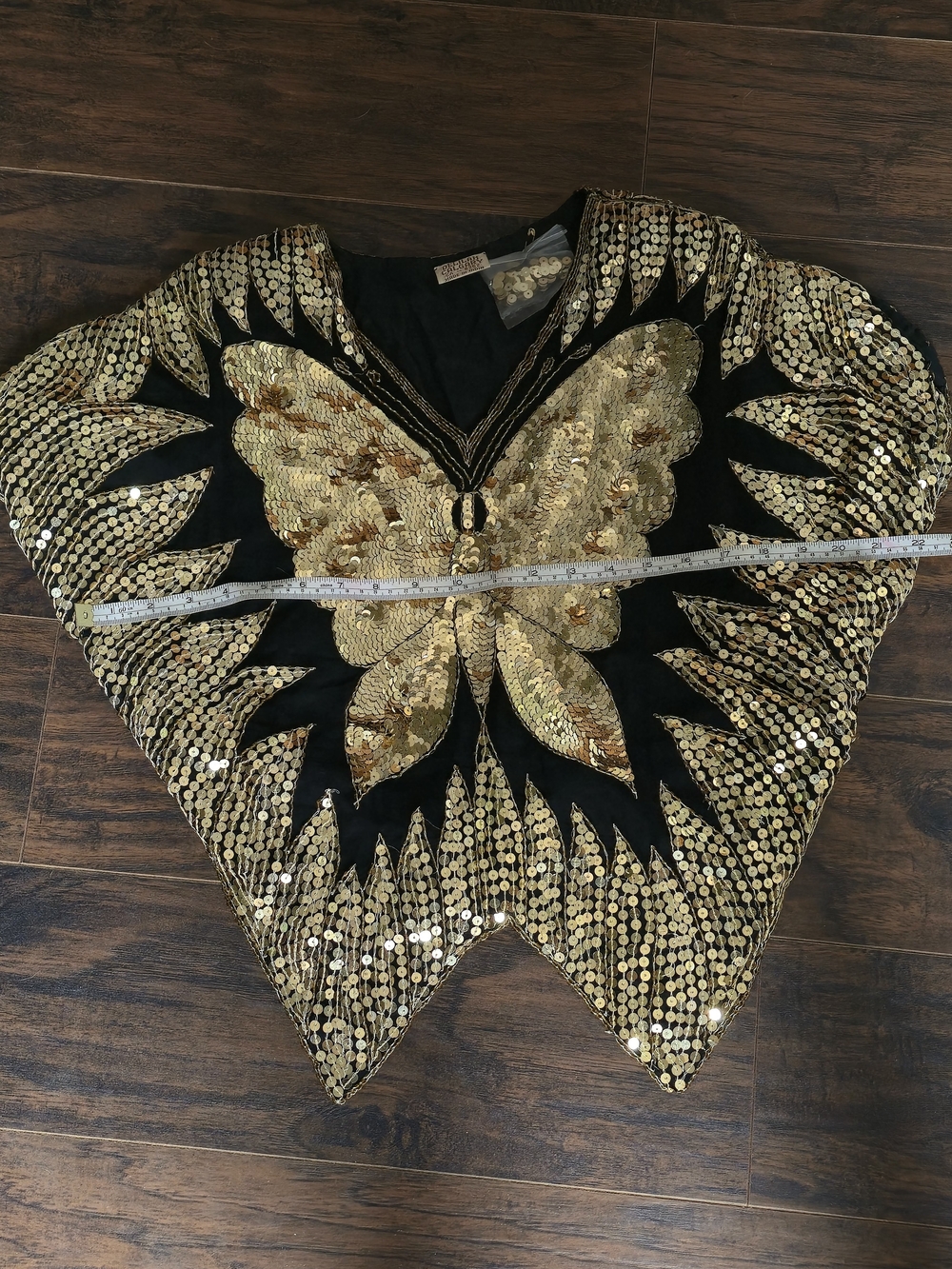 🦋8Os Delilah sequin butterfly top🦋
